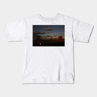 Monument Valley and Clouds.stars Kids T-Shirt